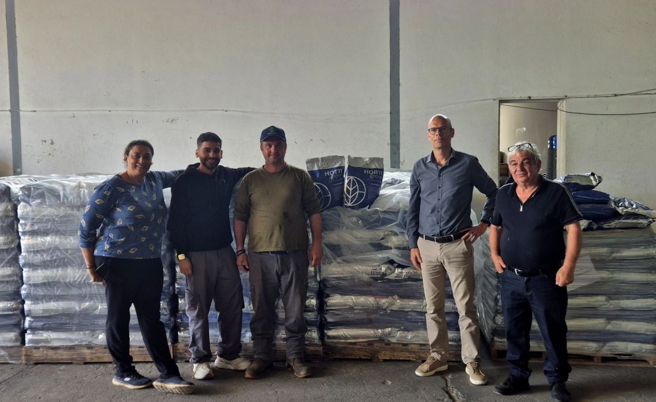 Connecting with Customers Across Cyprus 🇨🇾